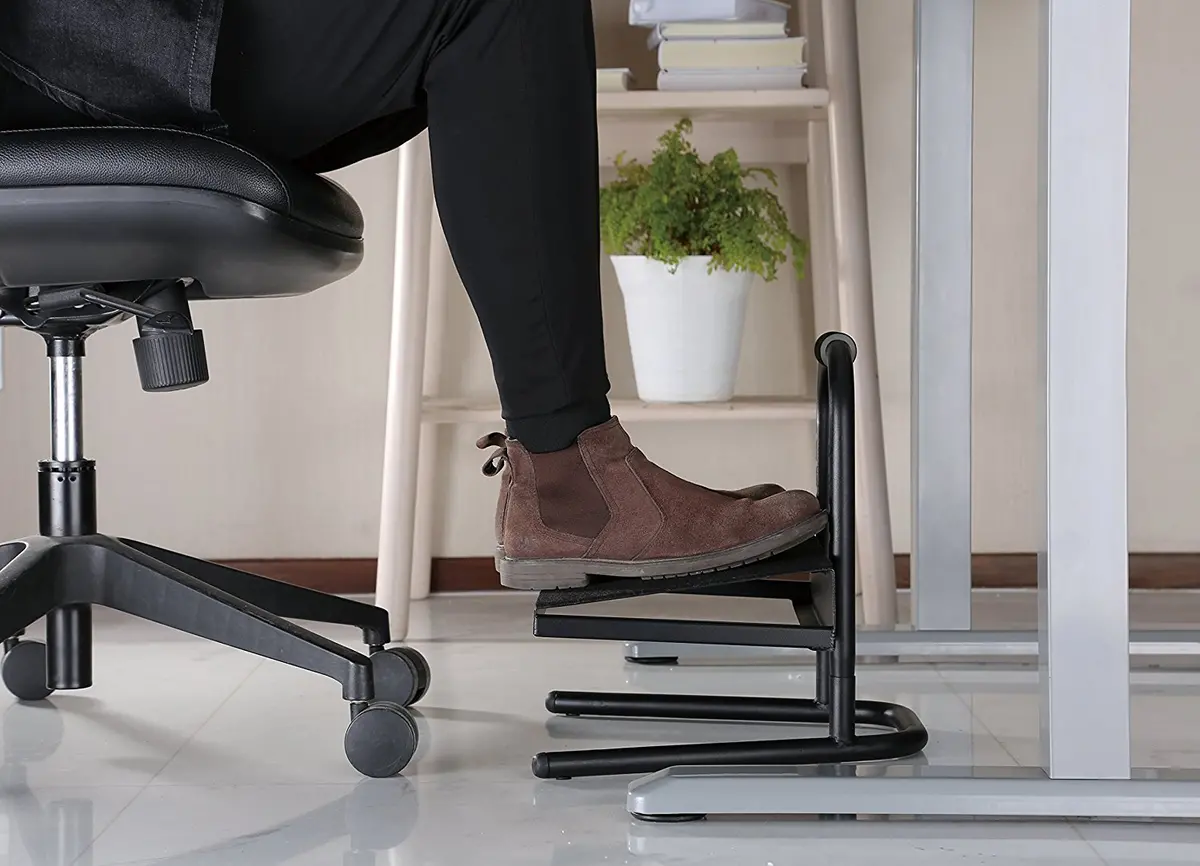 Heavy Duty High Height Foot Rest , 15.3 Cm To 27.8 Cm Height Range Footstool 1