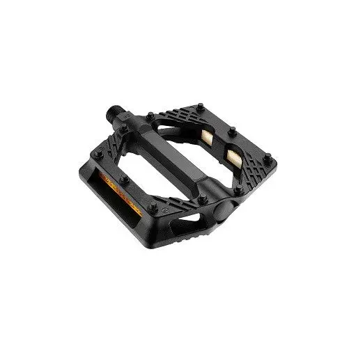 Giant Platform Plastic Pedals 1