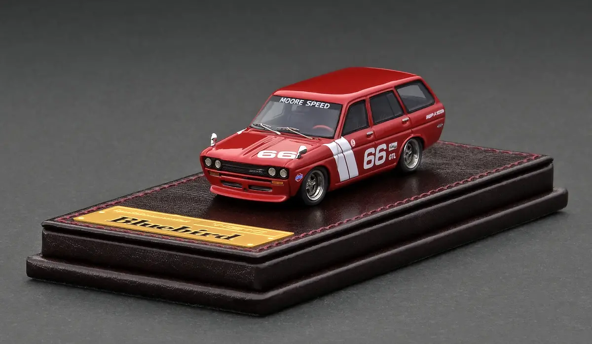 1/64 Datsun Bluebird (510) Wagon Red - Ignition Model 1