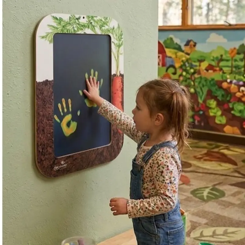 Growing Carrot Magic Heat Sensitive Wall Toy 1