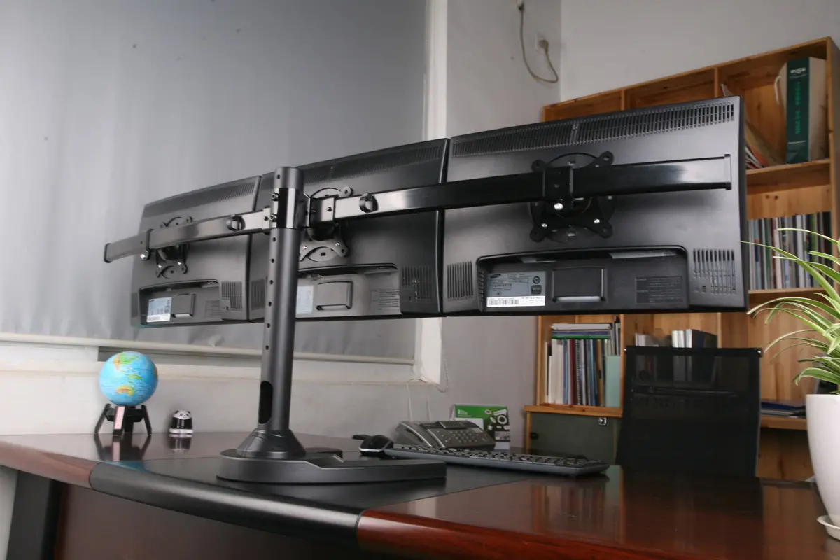 Lcd Triple  Monitor  Stand  Free  Standing 1