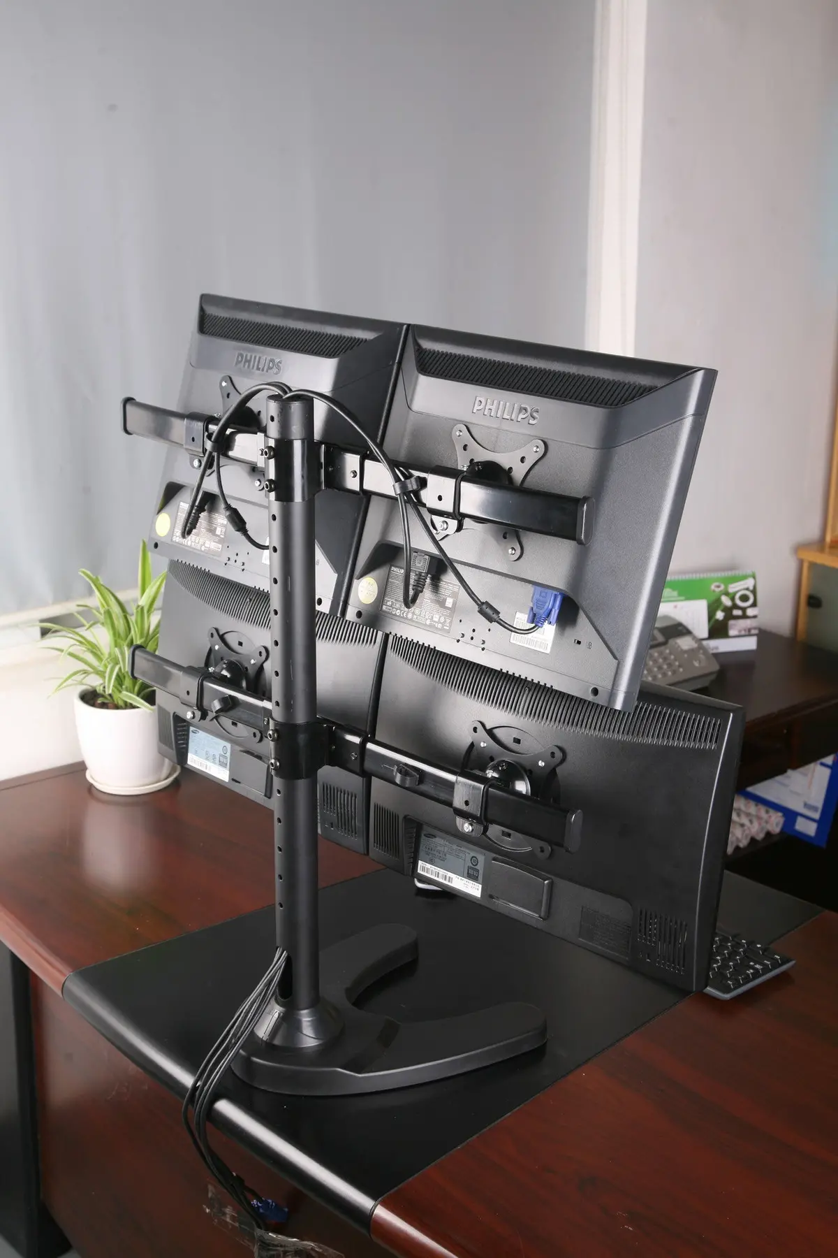 Four Monitor Stand Hong Kong 4Ms-Fhw 1