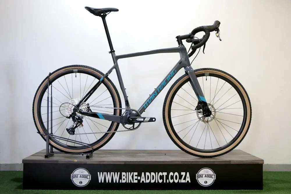 Titan Racing Switch Carbon Elite (2025) 2