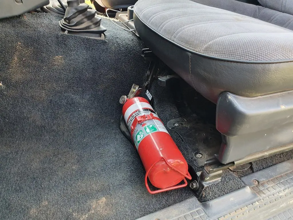 Nissan Patrol (Gq) Fire Extinguisher Bracket 2