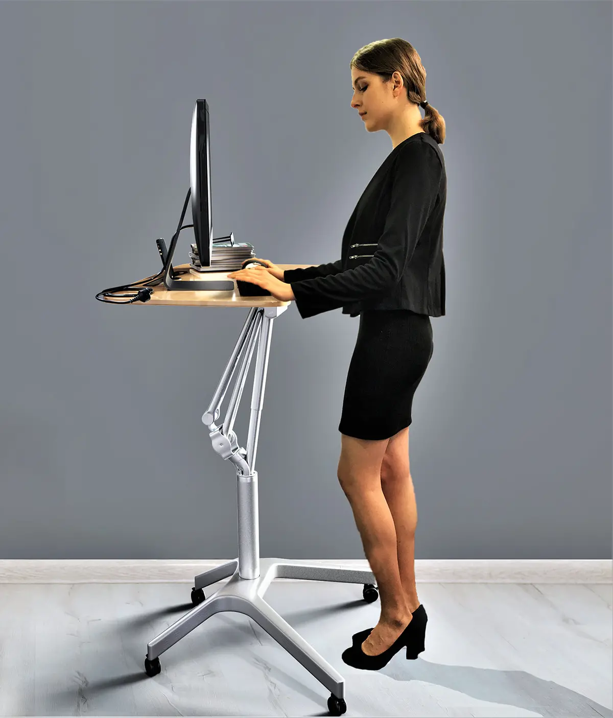 Pneumatic Sit-Stand Mobile Laptop Cart, Height Adjustable Multi-Purpose Rolling Podium Lectern With Wheels Laptop Workstation, Silver 1