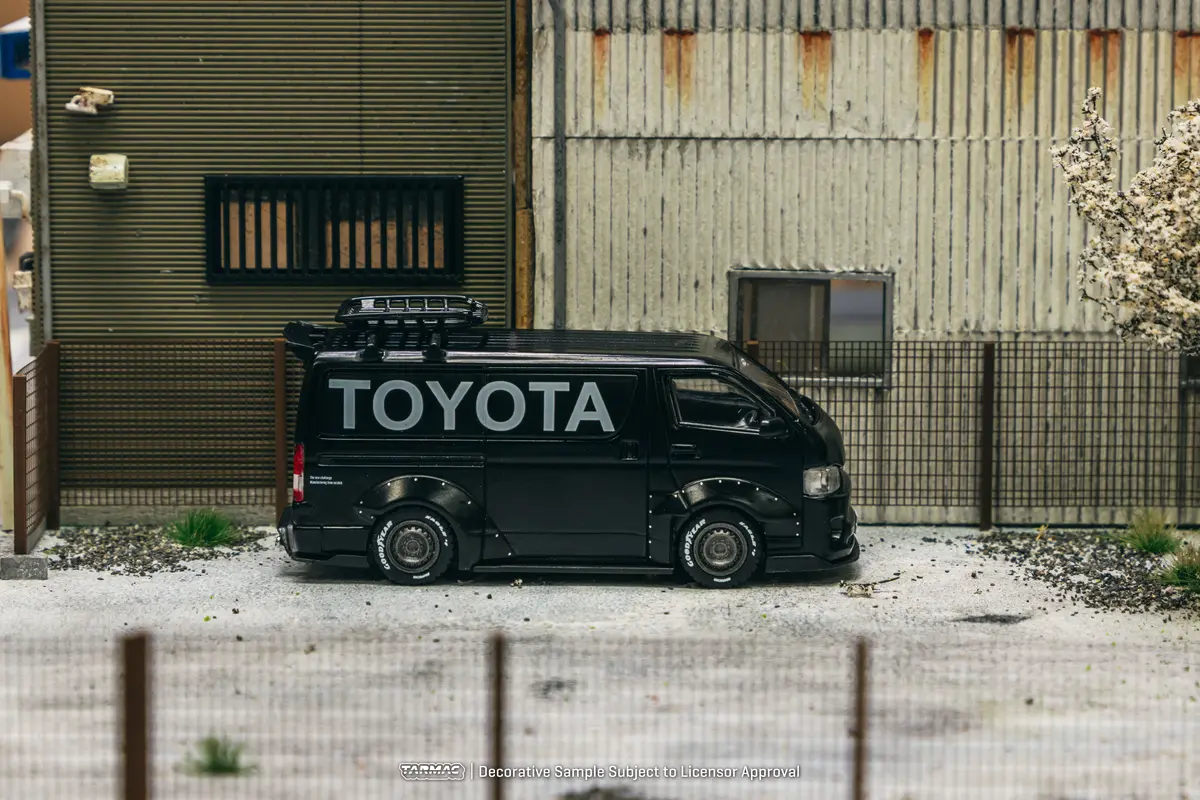 1/64 Toyota Hiace Widebody Toyota - Tarmac Works Hobby64 1