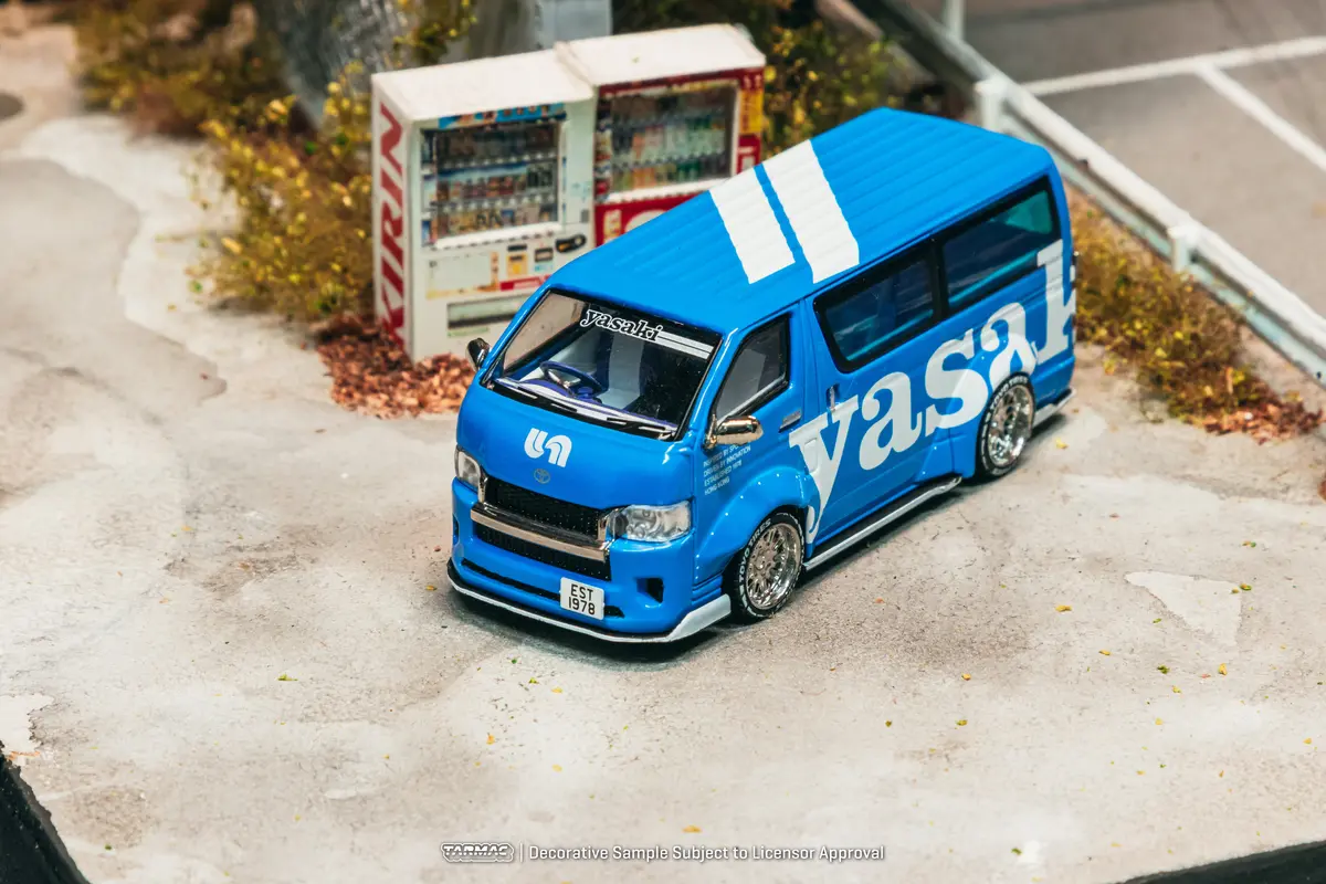 1/64 Toyota Hiace Widebody Yasaki Special Edition - Tarmac Works Hobby64 1