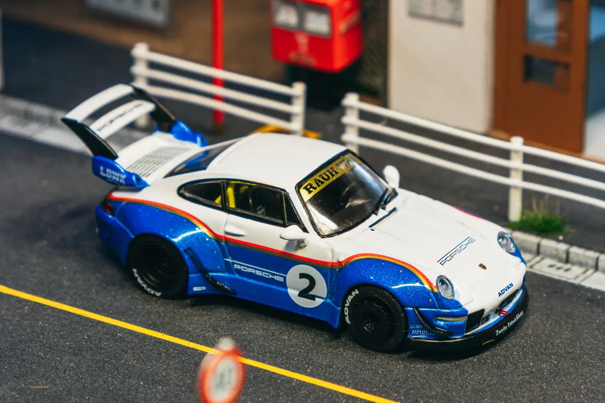 1/64 Rwb 993 Liberty Walk With Container Packaging - Tarmac Works Hobby64 1