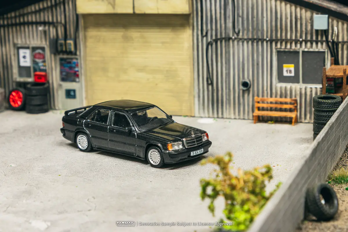 1/64 Mercedes-Benz 190 E 2.3-16 Blue-Black Metallic - Tarmac Works Global64 1