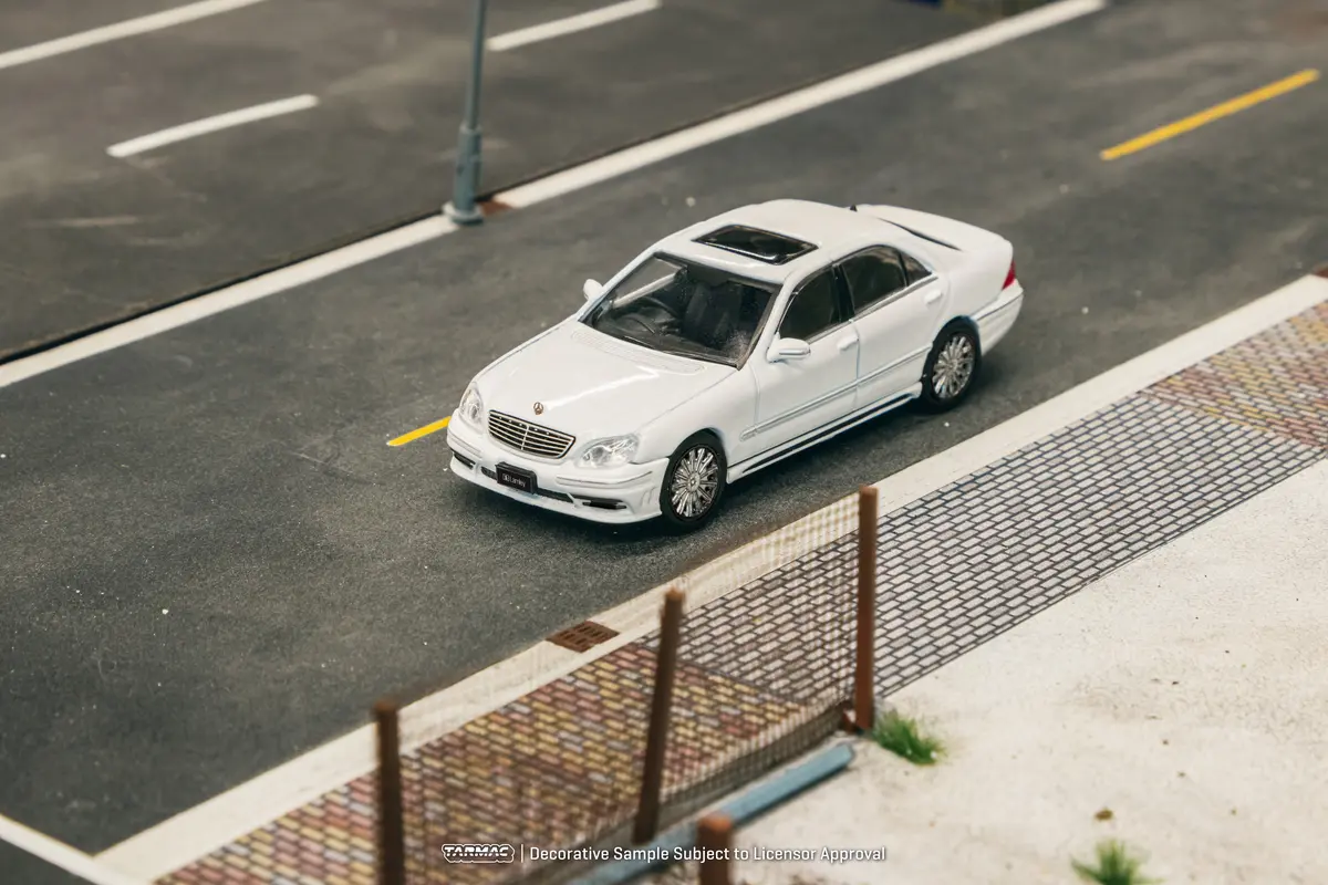 1/64 Mercedes-Benz S-Class Wald Alabaster White - Lamley Special Edition - Tarmac Works Global64 1