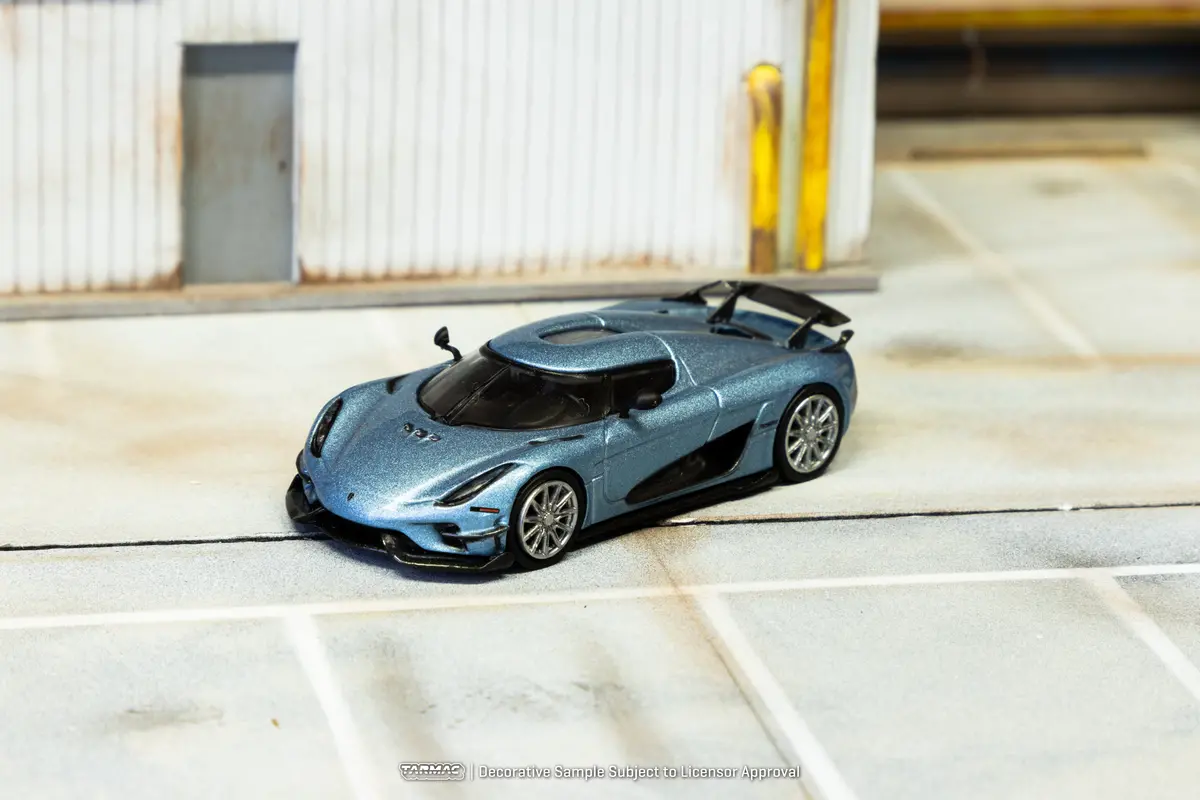 1/64 Koenigsegg Regera Light Blue Metallic - Tarmac Works Global64 1
