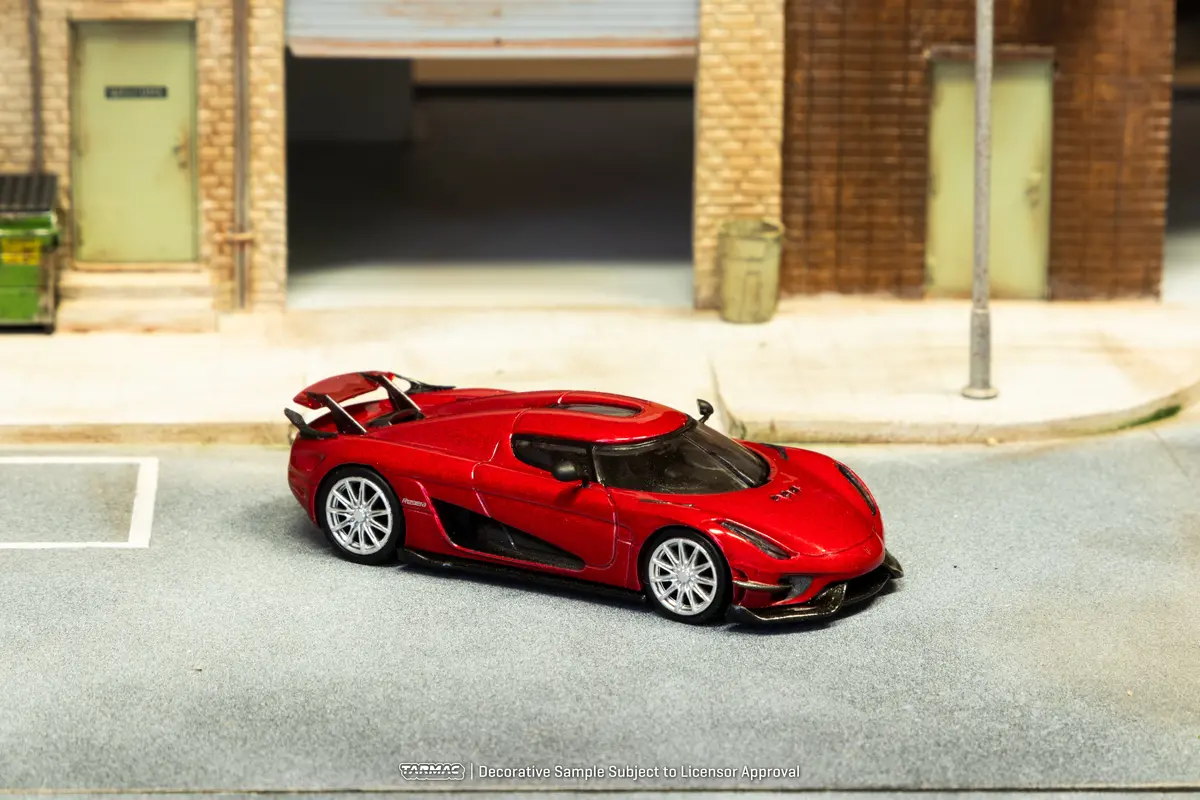 1/64 Koenigsegg Regera Red Metallic - Tarmac Works Global64 1