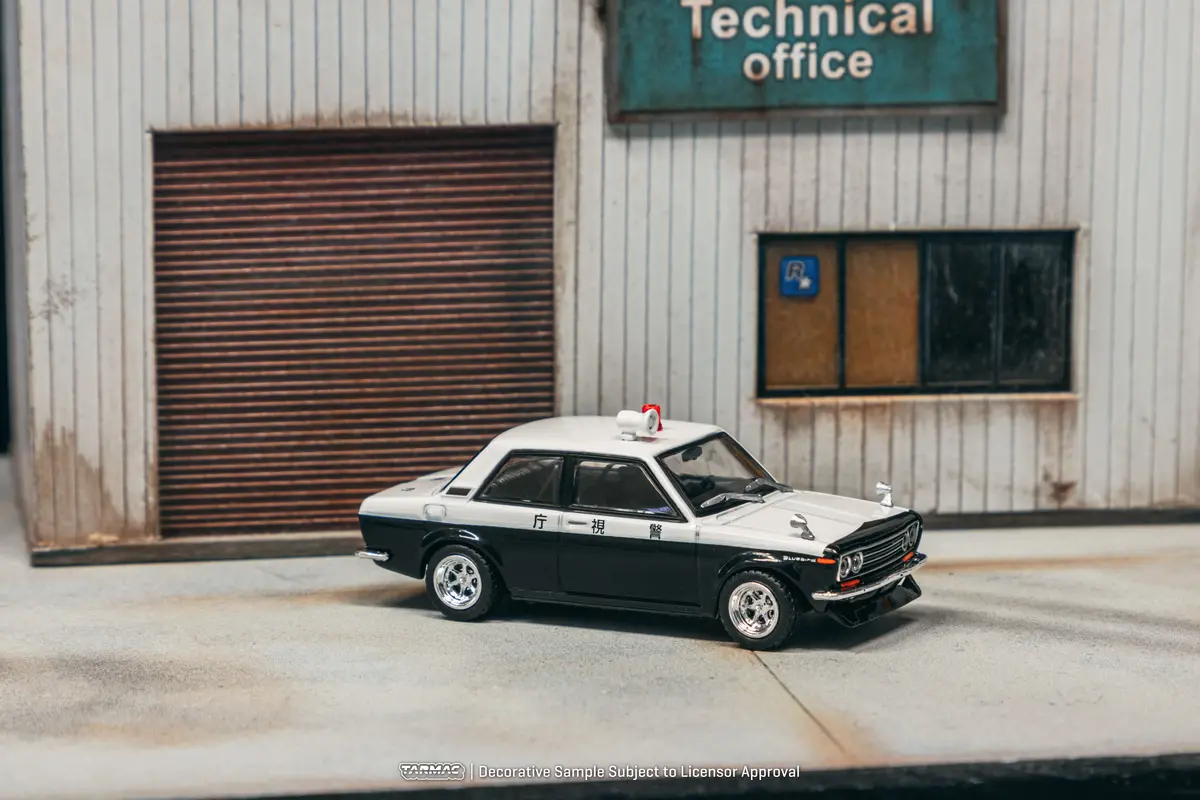 1/64 Datsun 510 Police Car - Tarmac Works Road64 1