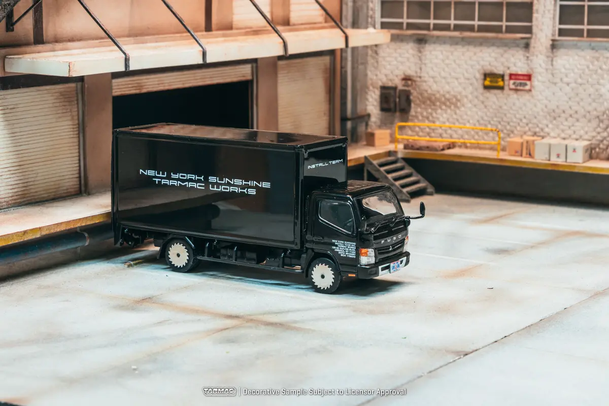 1/64 Mitsubishi Fuso Canter New York Sunshine - New York Sunshine Special Edition - Tarmac Works Truck64 1