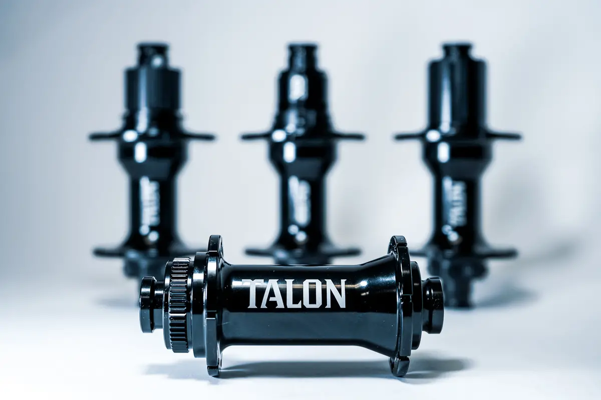 Berd Talon Super Boost Hubs 1